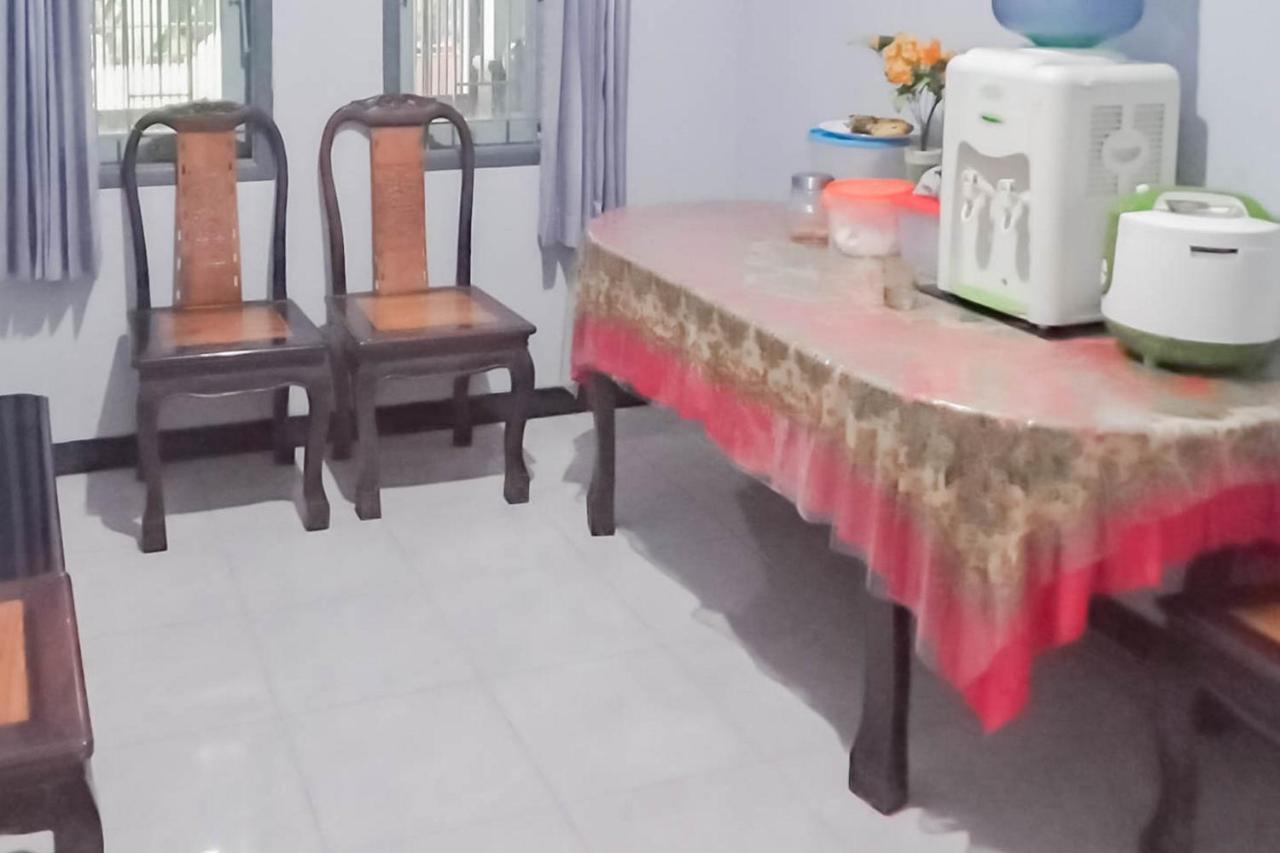 Triyoga Homestay Syariah Redpartner Sangkanurip Esterno foto