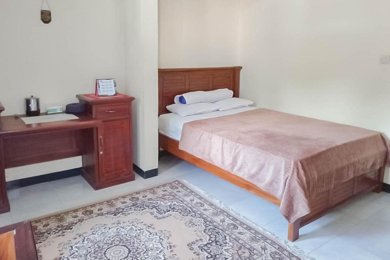 Triyoga Homestay Syariah Redpartner Sangkanurip Esterno foto