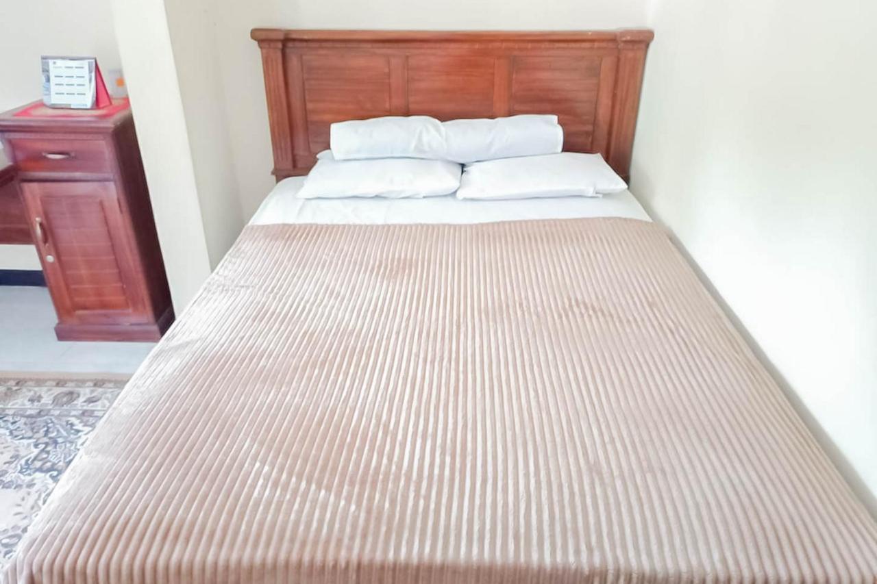 Triyoga Homestay Syariah Redpartner Sangkanurip Esterno foto